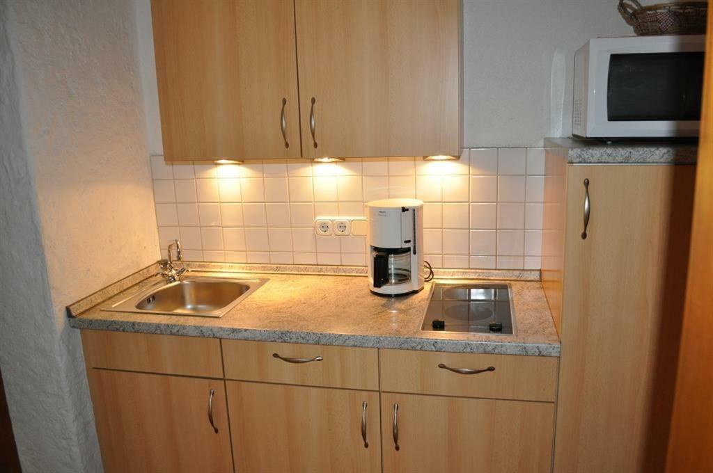 Апартаменты Haus Koelbl Бад-Хинделанг Экстерьер фото